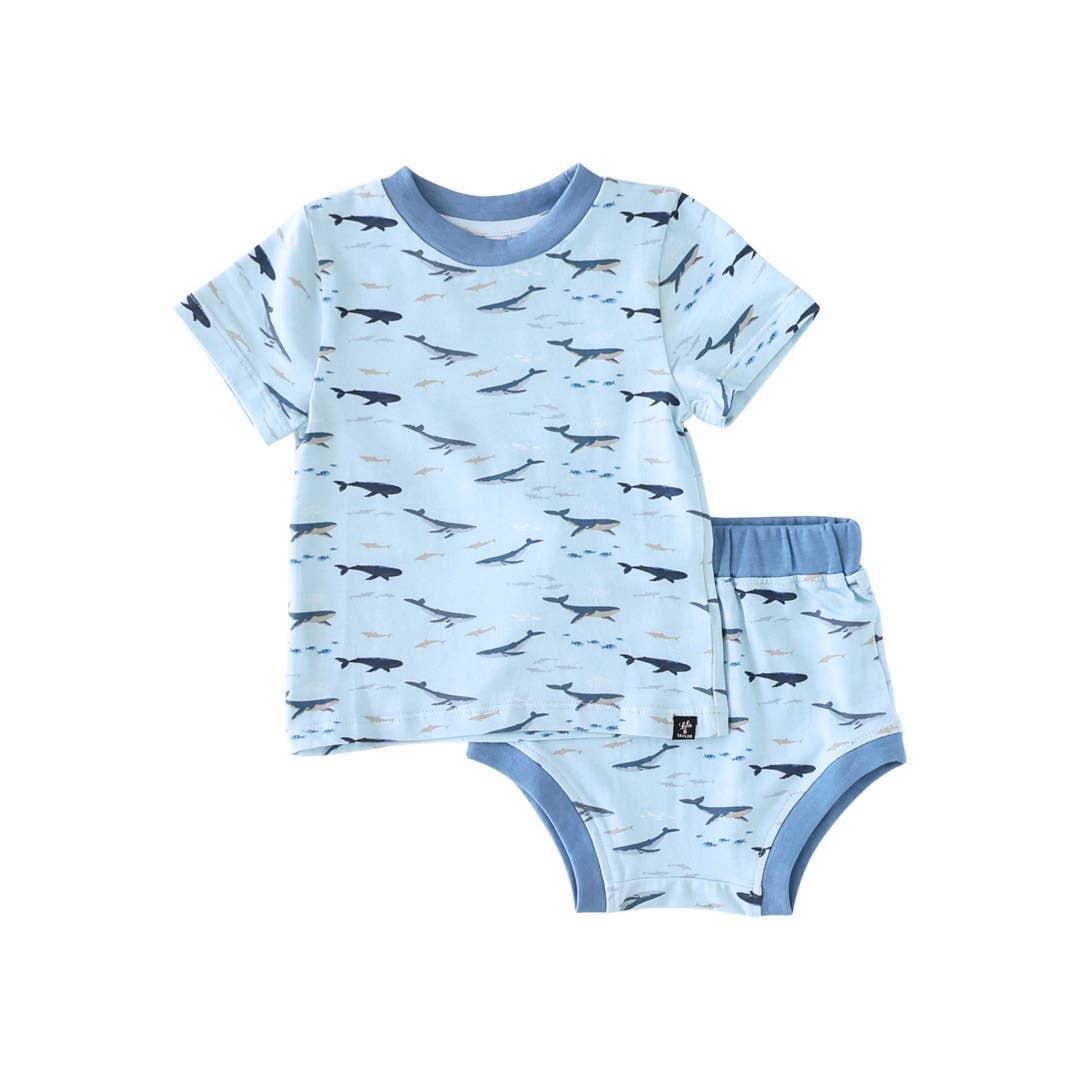 T-Shirt - Majestic Whales