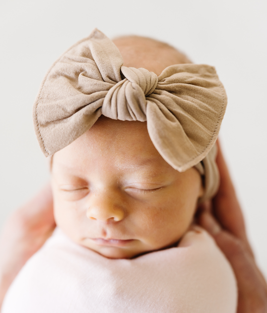 KNOT Bow: Oak